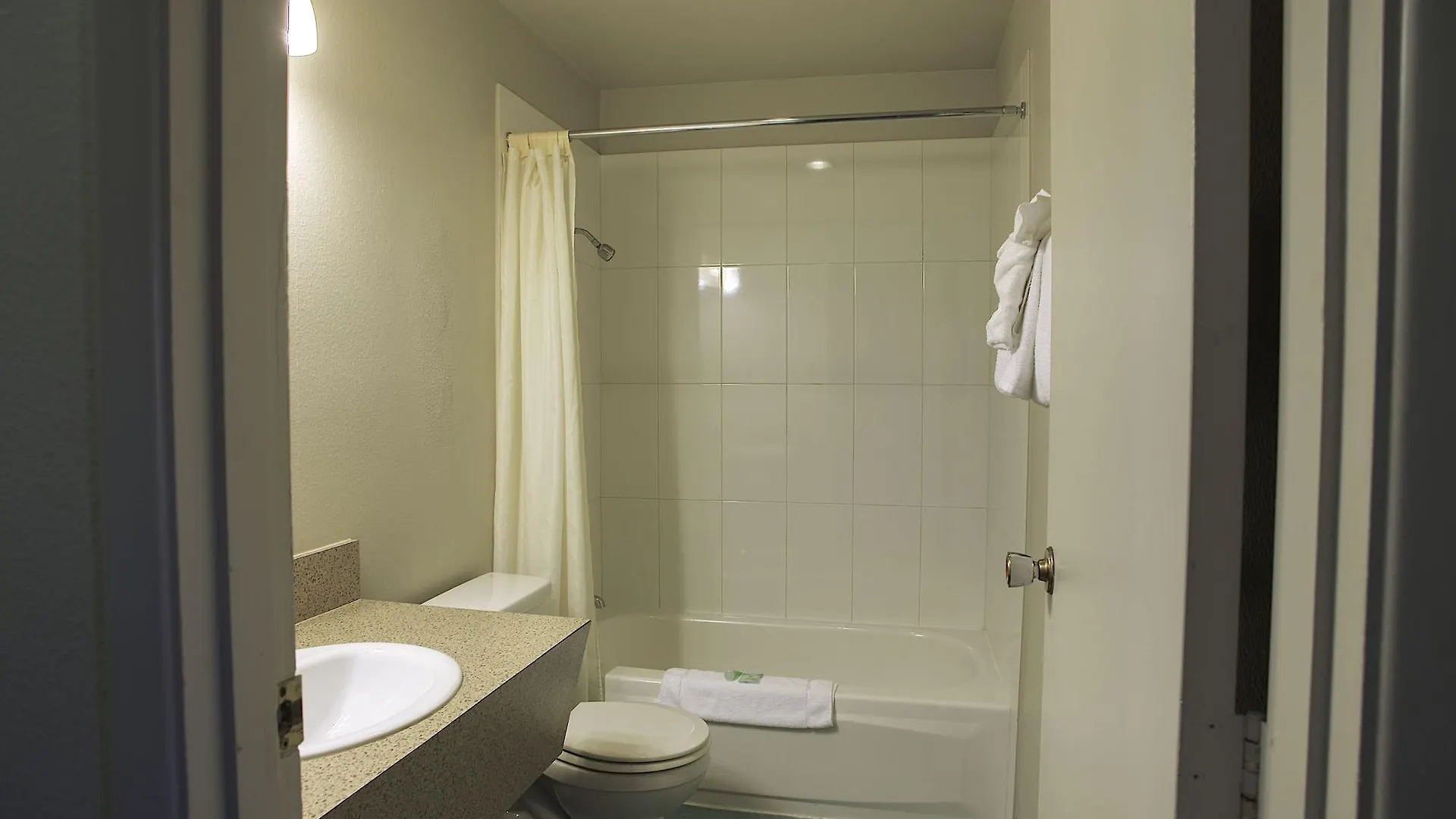 Aladdin Inn And Suites Portland
