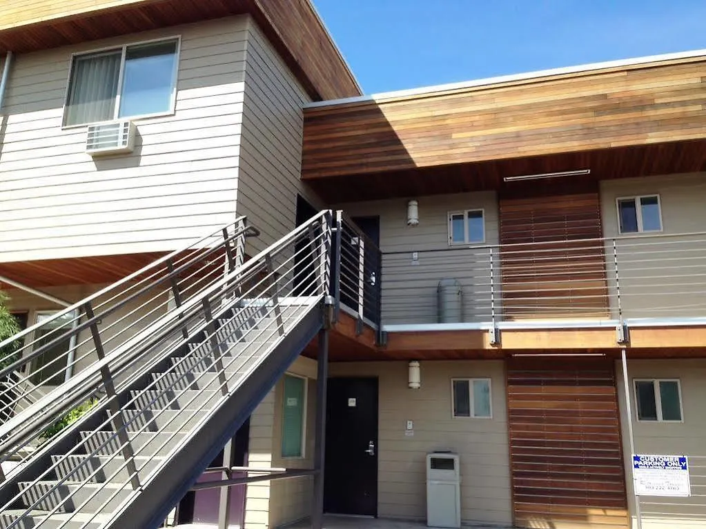 Aladdin Inn And Suites Portland Motel